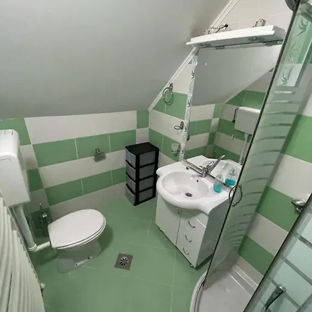 Family 2 * Kaludjerske Bare